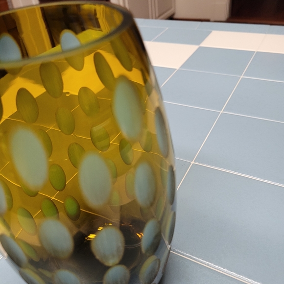 Modern vase - Picture 5 of 7